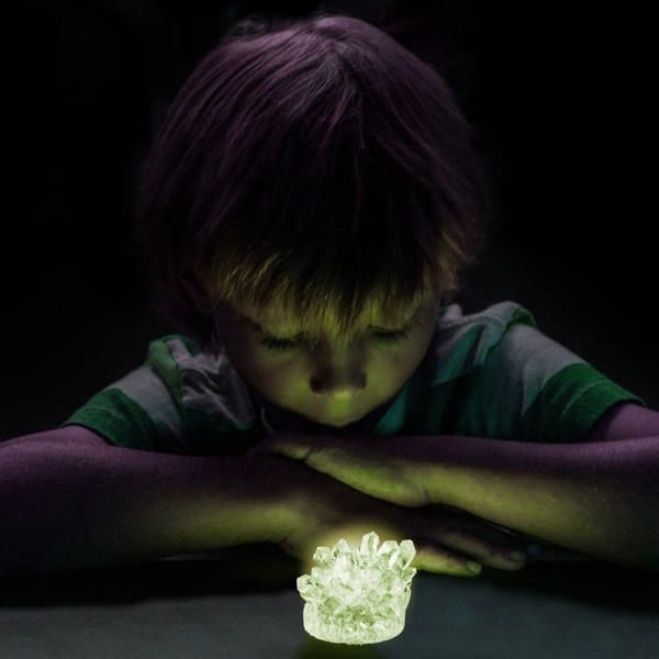 National Geographic Glow-in-the-Dark Crystal Lab