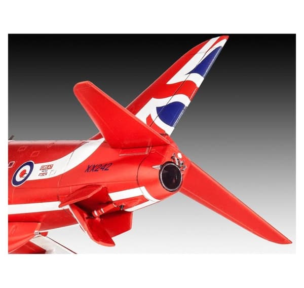 Revell lim modell BAe HAWK T.1 RÖDA PILAR 1:72