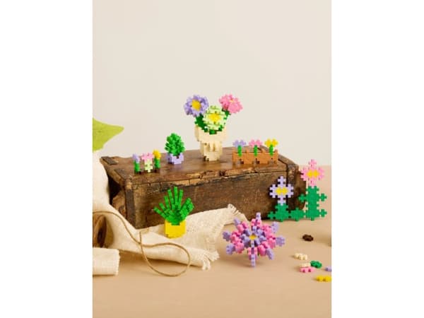 Plus-Plus Learn to Build Flower Shop