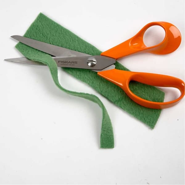 Fiskars Classic universalsax - L: 21 cm - Högersax
