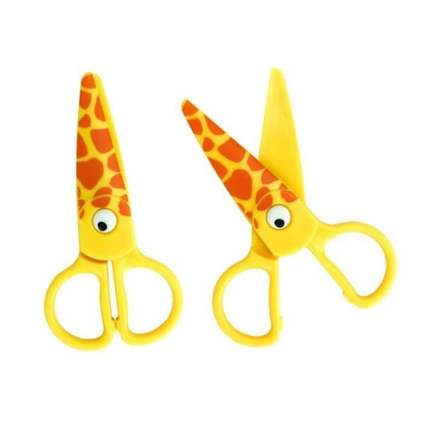 Ett par runda plastsaxar, giraff, 12,2 x 6,2 cm