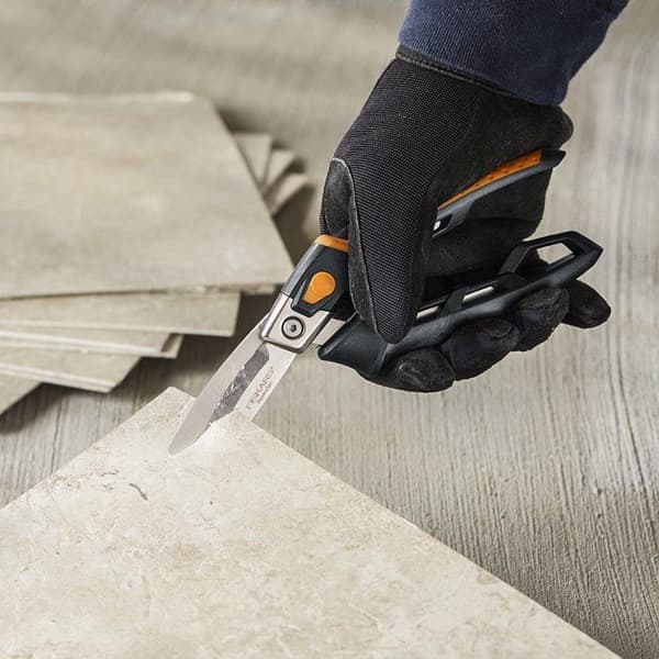 Sömussax - Fiskars vassare - 710300-1001 - Softgrip fjädersax