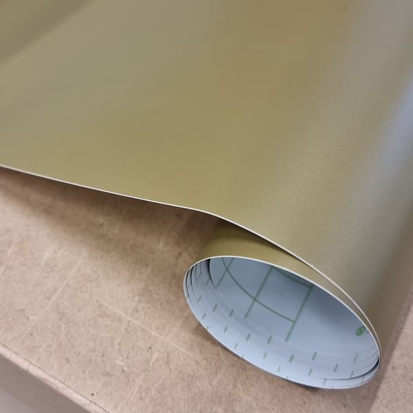 Cricut Premium Vinyl - Gold - 30,5 x 122 cm