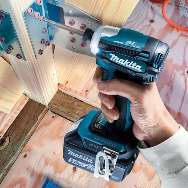 Slagskruvdragare - MAKITA - DTD172Z - 18V - 180Nm - Trådlös