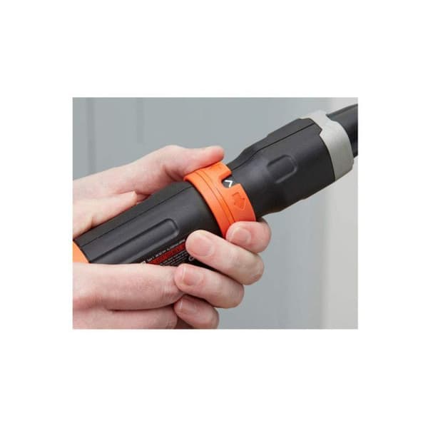 Batteridriven skruvdragare - Black + Decker - BCF601C-XJ - LED-belysning - 5 Nm - 4 AA-batterier ingår