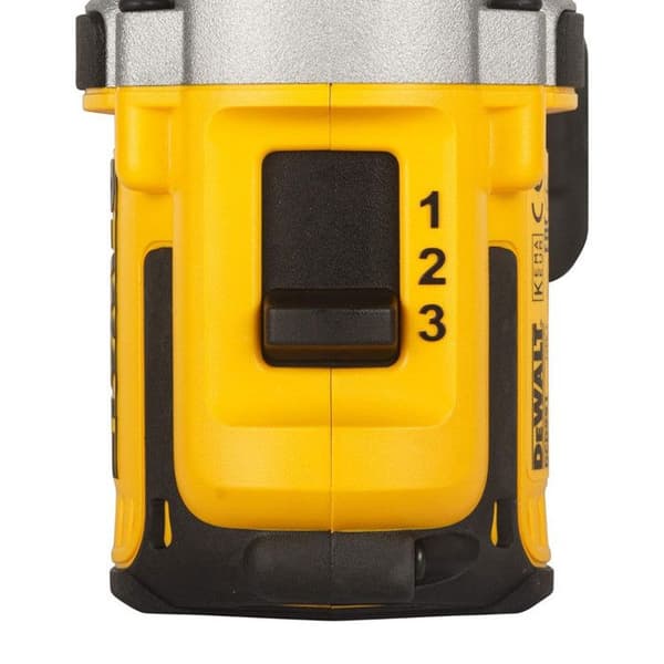 Skruvdragare - DeWalt - DCD991NT - Trådlös - 18 V - Gul