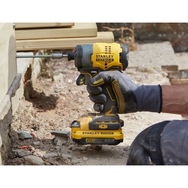 170Nm STANLEY FATMAX slagskruvmejsel - Utan batteri - 18V - 1-hands metallchuck - Borstlös motor
