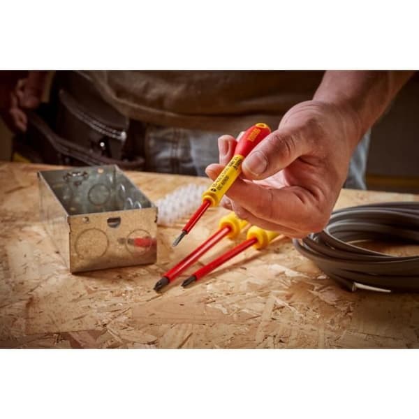 Set med 6 1000V isolerade skruvmejslar - STANLEY FATMAX - 0-65-443 - Elektriker + Pozidriv + Testare