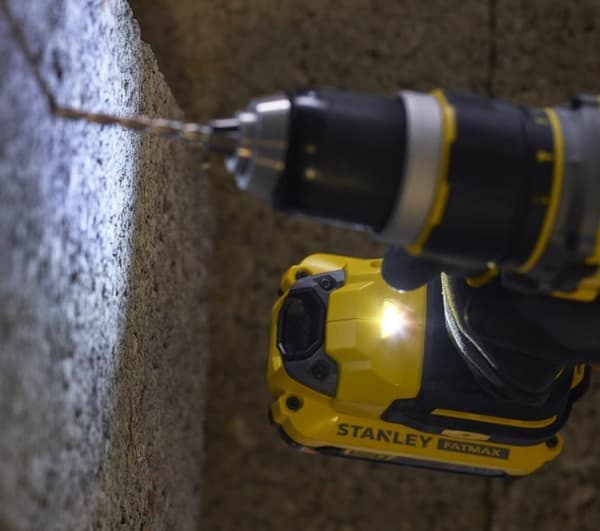 STANLEY FATMAX SFMCD721D2K 18V V20 børsteløs slagboremaskine 2x 2,0Ah