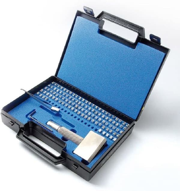 Gravurem skruvmejsel - 16502000 - Set med 100 slående tecken med teckenhållare / 2mm
