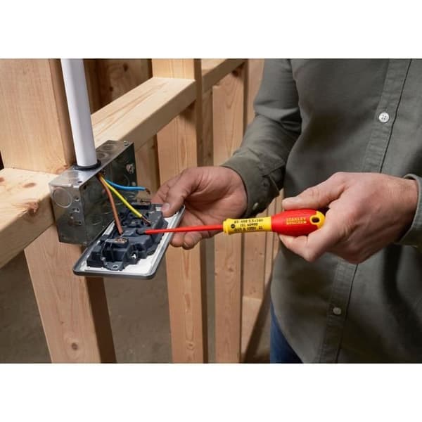 Set med 5 skruvmejslar - STANLEY FATMAX - XTHT0-62692 - Slim Insulated 1000V - Elektriker + Phillips + Testare