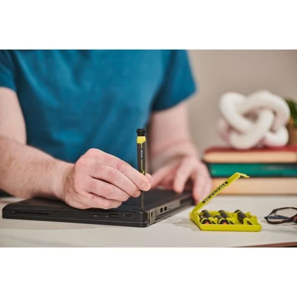 Set med 6 precisionsskruvmejslar - RYOBI - SL1, SL2, SL3, PH1, PH0, SL2