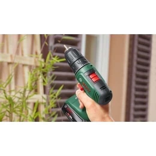 Bosch EasyDrill 18V 40 borrskruvdragare + 2 x 18V 1,5Ah batterier + Systembox med 241 tillbehör + laddare AL1810CV 06039D8007