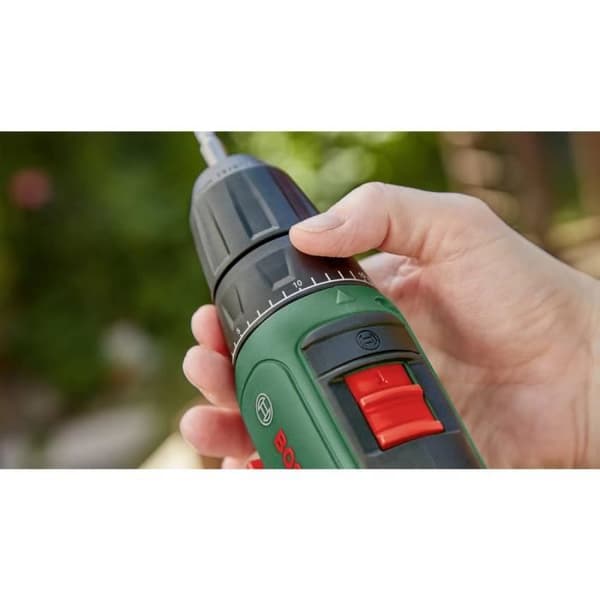 Bosch EasyDrill 18V 40 borrskruvdragare + 2 x 18V 1,5Ah batterier + Systembox med 241 tillbehör + laddare AL1810CV 06039D8007