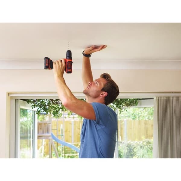 BLACK+DECKER BDCDD12KB-QW 12V Akku Skruetrækker med 2 x 1,5 Ah Batterier og Oplader