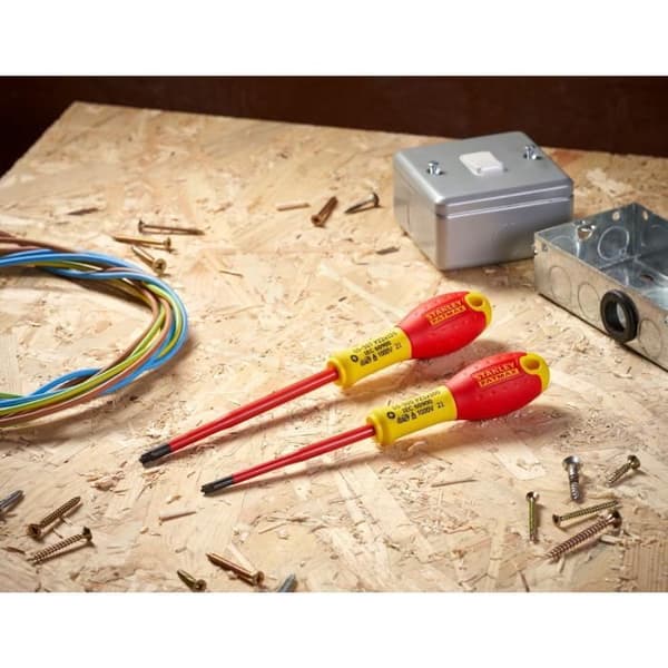 Sats med 2 skruvmejslar - STANLEY FATMAX - FMHT0-62649 - Isolerade kopplingsplintar 1000V - PZ1X100 + PZ2X125