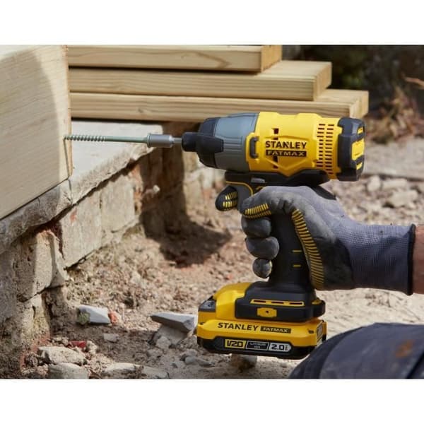 Slagskruetrækker 165 Nm - 18V - 2800 o/min, 3100 tpm, LED - V20 serie - STANLEY FATMAX, SFMCF800D1K-QW