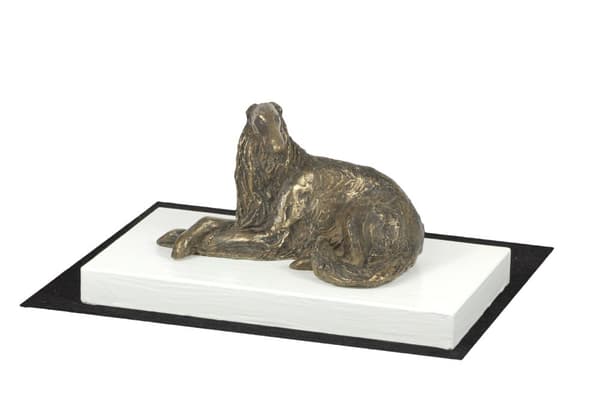 Russisk Borzoi Greyhound, Borzoi, Barzoi I - hundestatuette, figur på hvid base, trofæ til en hundeudstilling af Art-Dog