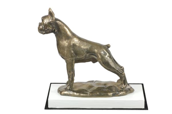 Boxer, Boxer I - hundestatuette, figur på hvid bund, trofæ til hundeudstilling af Art-Dog