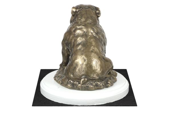 Bulldog III - en hundstatyett, en statyett på vit bas, en trofé för hundutställningen Art-Dog