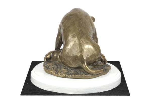 Staffordshire Bull Terrier, Staffik, Staffi I - hundestatuette, figur på hvid base, trofæ til hundeudstilling af Art-Dog