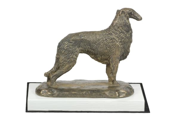 Rysk Borzoi Greyhound, Borzoi, Barzoi IV - hundstatyett, statyett på vit bas, trofé för en hundutställning av Art-Dog