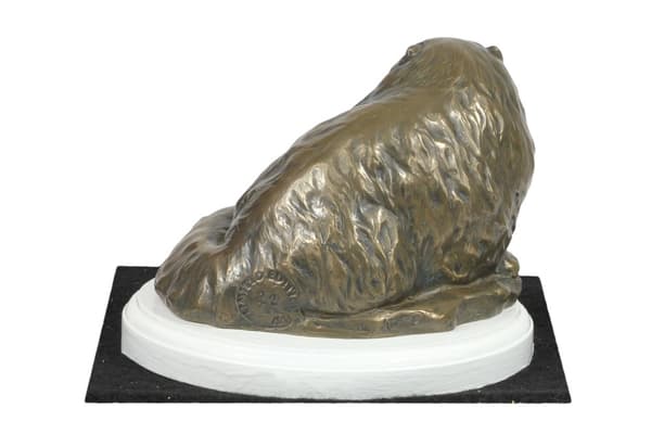 Persia - kissapatsas, hahmo valkoisella pohjalla, palkinto koiranäyttelyyn Art-Dog