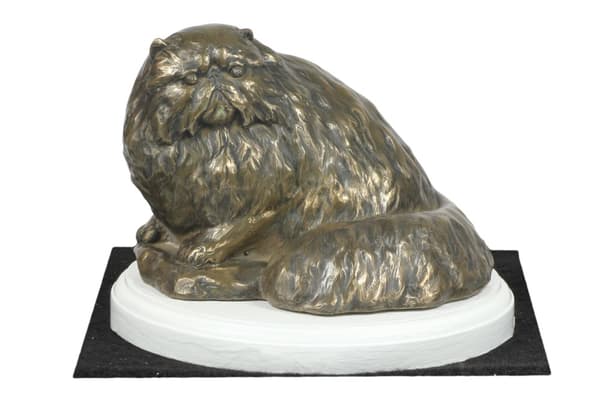 Persia - kissapatsas, hahmo valkoisella pohjalla, palkinto koiranäyttelyyn Art-Dog