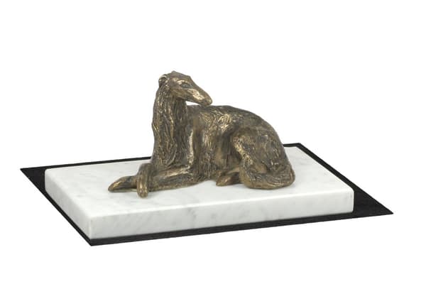 Venäjän borzoivinttikoira, Borzoi, Barzoi I - koirapatsas, hahmo valkoisella marmorilla, palkinto koiranäyttelyyn Art-Dog