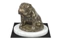 Miniatyrbild 2 av 5: Bulldog III - en hundstatyett, en statyett på vit marmor, en trofé för hundutställningen Art-Dog
