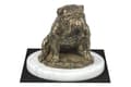 Miniatyrbild 1 av 5: Bulldog III - en hundstatyett, en statyett på vit marmor, en trofé för hundutställningen Art-Dog