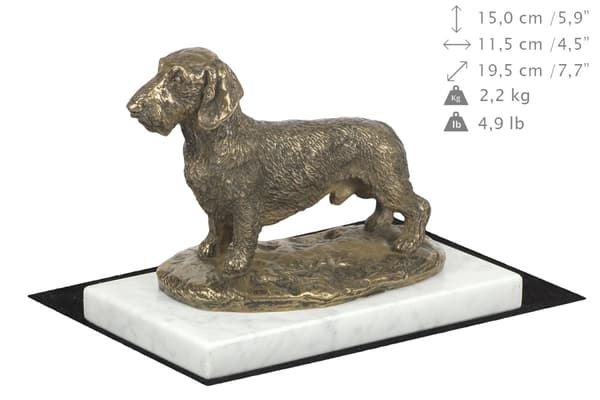 Stråhåret gravhund - hundestatuette, figur på hvid marmor, trofæ til en hundeudstilling af Art-Dog