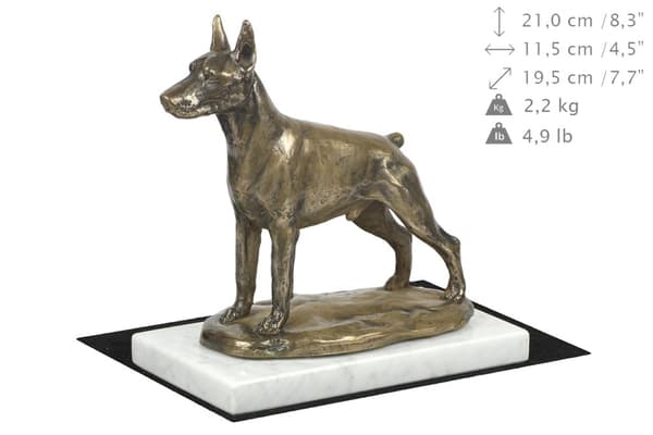 Doberman, Dobermann I - koirapatsas, hahmo valkoisella marmorilla, Art-Dogin koiranäyttelyn pokaali