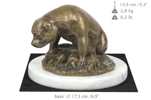 Staffordshiren bullterrieri, Staffik, Staffi I - koirapatsas, hahmo valkoisella marmorilla, Art-Dogin palkinto koiranäyttelyyn
