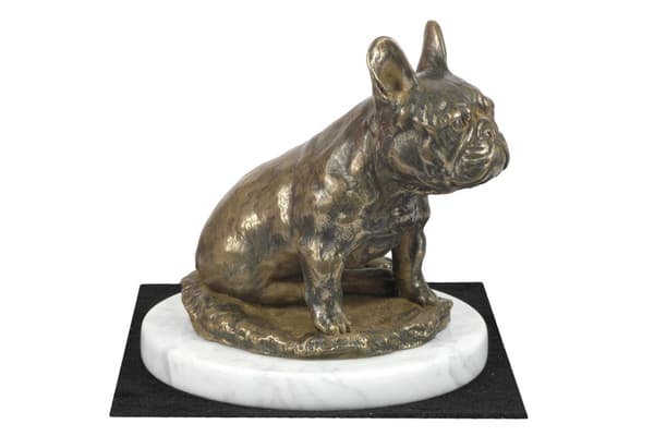 French Bulldog II - hundstatyett, statyett på vit marmor, trofé för en hundutställning av Art-Dog