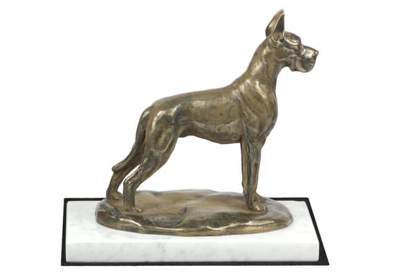 Grand Danois I - hundstatyett, statyett på vit marmor, trofé för hundutställningen Art-Dog