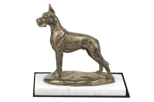 Grand Danois I - hundstatyett, statyett på vit marmor, trofé för hundutställningen Art-Dog