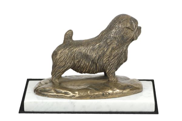 Norfolk Terrier - hundstatyett, statyett på vit marmor, trofé för hundutställningen Art-Dog