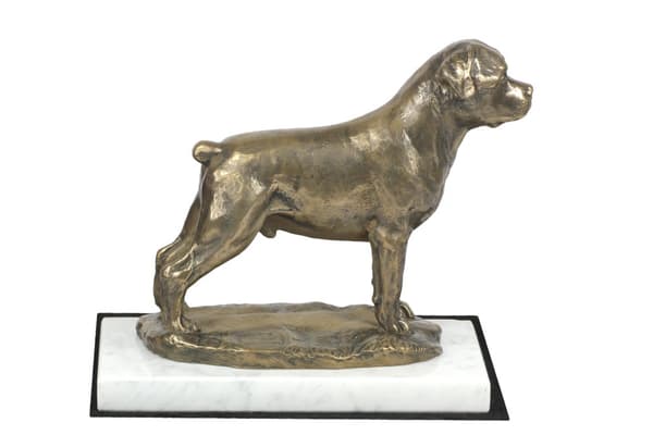 Rottweiler - hundestatuette, figur på hvid marmor, trofæ til en hundeudstilling af Art-Dog