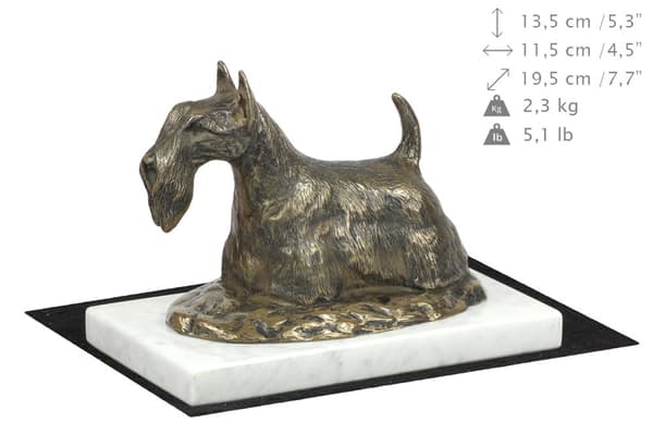 Skotsk terrier, Aberdeen Terrier - hundestatuette, figur på hvid marmor, trofæ til en hundeudstilling af Art-Dog