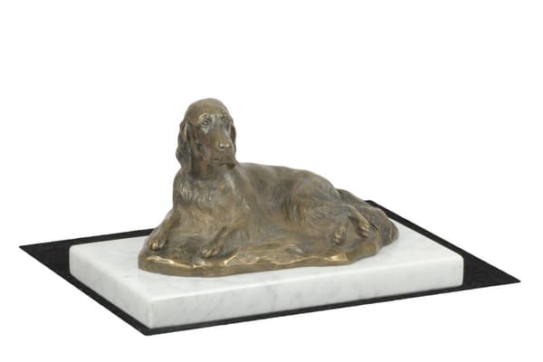 Engelsk setter, Laverack - hundestatuette, figur på hvid marmor, trofæ til en hundeudstilling af Art-Dog