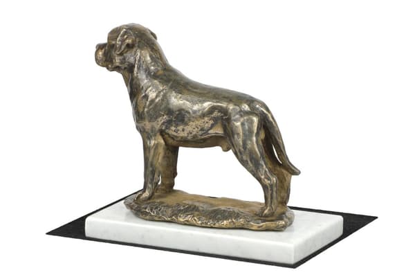 Rottweiler II - hundestatuette, figur på hvid marmor, trofæ til en hundeudstilling af Art-Dog