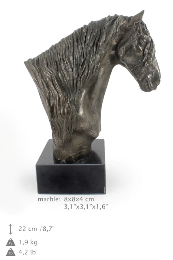 Frieserhest - elegant statuette, hestebuste på stenbund, hestevæddeløbspokal af Art-Dog