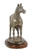 Miniatyrbillede 3 af 9: Arabisk hest I - statuette med en hest, silhuet af en hest på træ, prestigefyldt pris i Art-Dog-mærkekonkurrencen