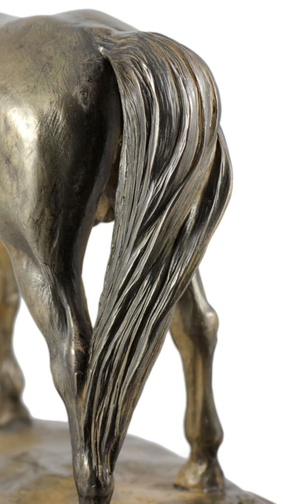Arabisk hest I - statuette med en hest, silhuet af en hest på træ, prestigefyldt pris i Art-Dog-mærkekonkurrencen
