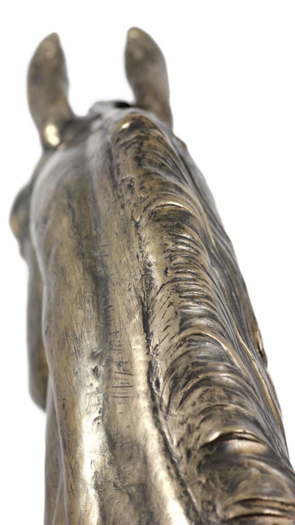Araberhest - stor statuette med hest, buste på en stenbund, prestigefyldt pris i Art-Dog-mærkekonkurrencen