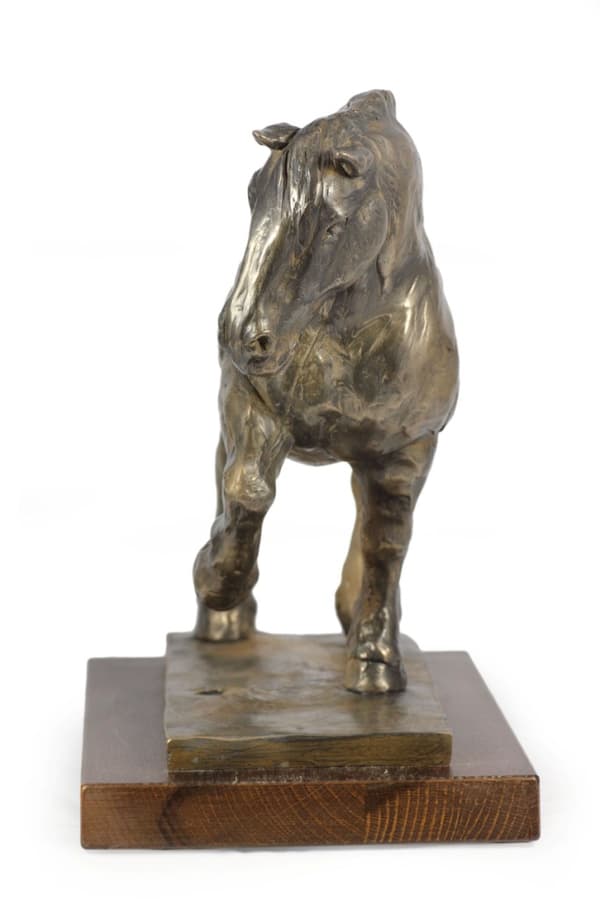 Belgisk / Percheron - statyett med en häst, silhuett av en häst på trä, prestigefyllt pris i Art-Dog varumärkestävlingen
