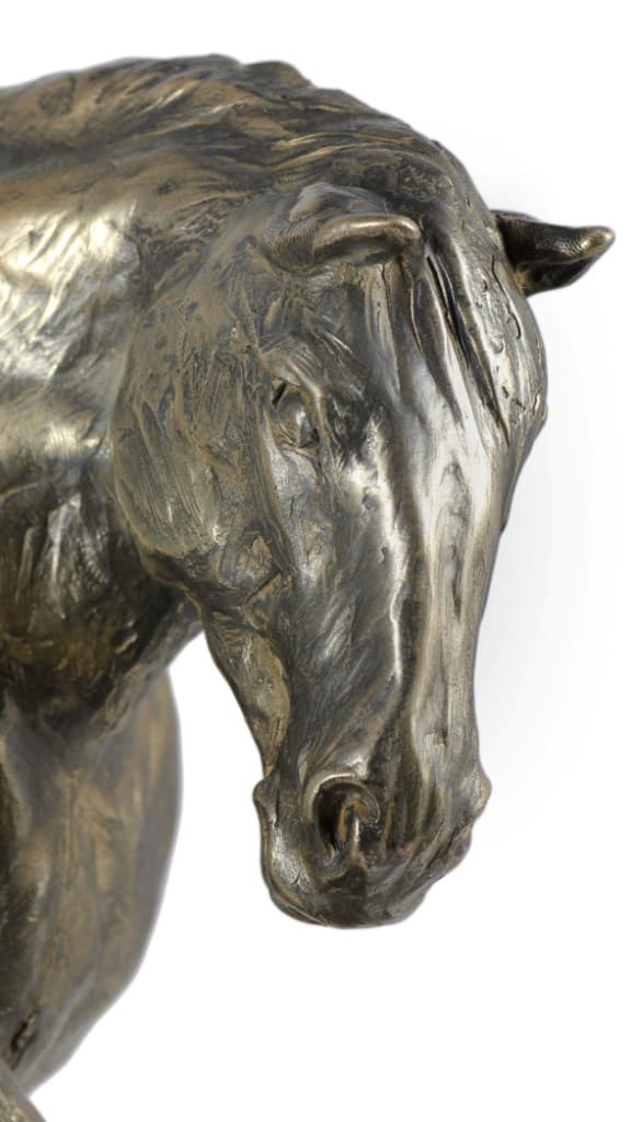 Belgisk / Percheron - statyett med en häst, silhuett av en häst på trä, prestigefyllt pris i Art-Dog varumärkestävlingen