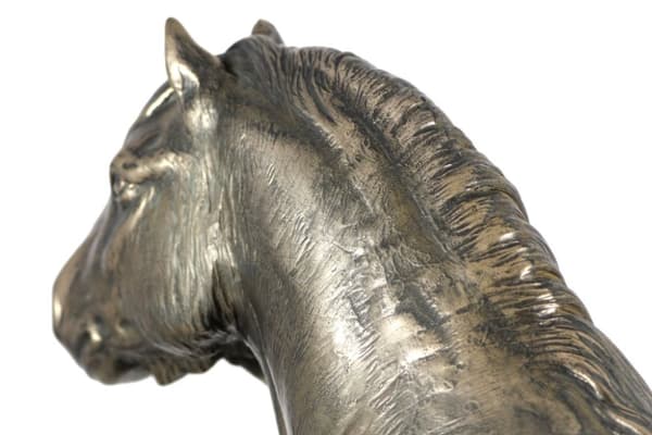 Fell Pony häst - hingst - statyett med en häst, silhuett av en häst på trä, prestigefyllt pris i Art-Dog varumärkestävlingen