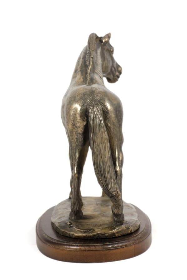 Fjordhest - statuette med en hest, silhuet af en hest på træ, prestigefyldt pris i Art-Dog-mærkekonkurrencen